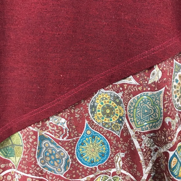 Korean Maroon Top With Paisley Asymmetrical Design - Picture 5 of 6